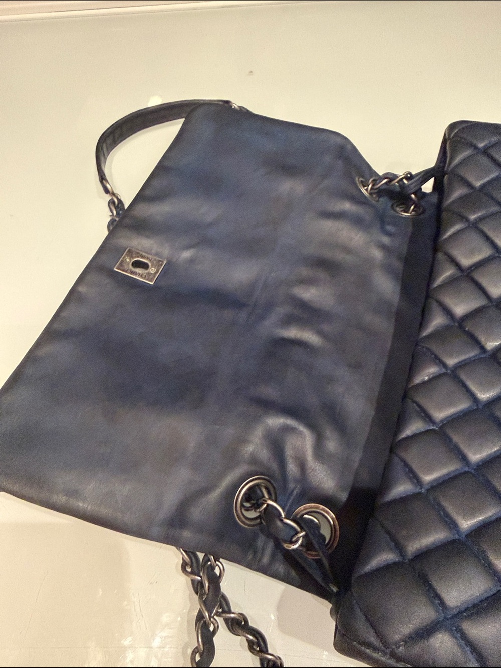 CHANEL Maxi Navy Quilted Single  Flap Shoulder Bag *Rare* Bubble Bag - Picture 5 of 10